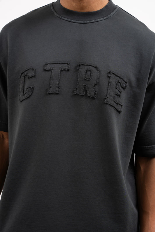 HEAVYWEIGHT CTRE APPLIQUE T-SHIRT